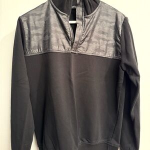 Dolce & Gabbana sweatshirt with zipper. Very good condition.